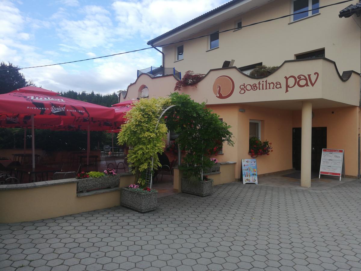 Gostilna S Prenocisci Pav Hotel Rakek Exterior photo
